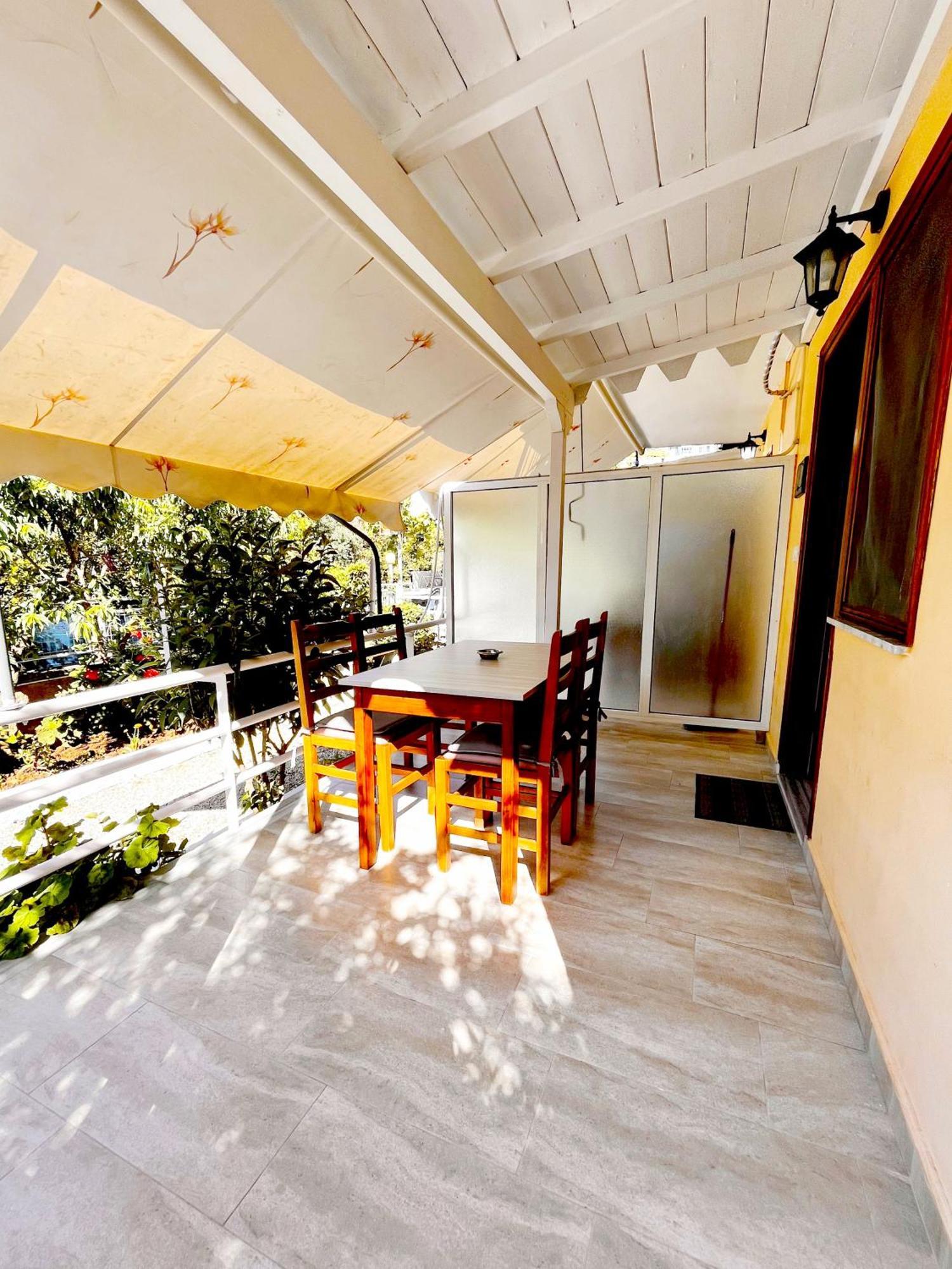 Garden Rooms Himare Ngoại thất bức ảnh