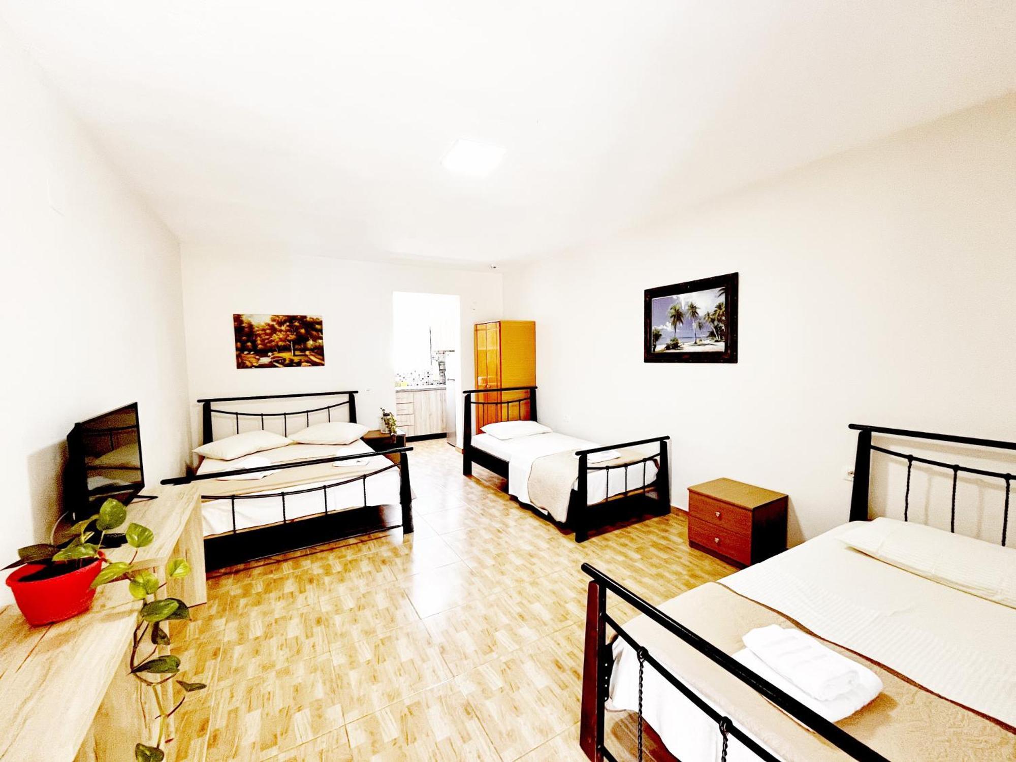 Garden Rooms Himare Ngoại thất bức ảnh