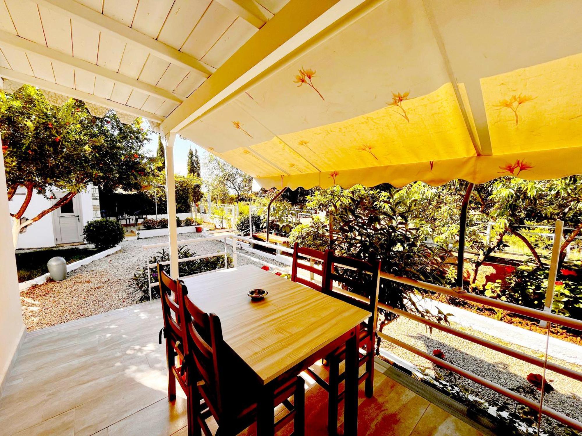 Garden Rooms Himare Ngoại thất bức ảnh