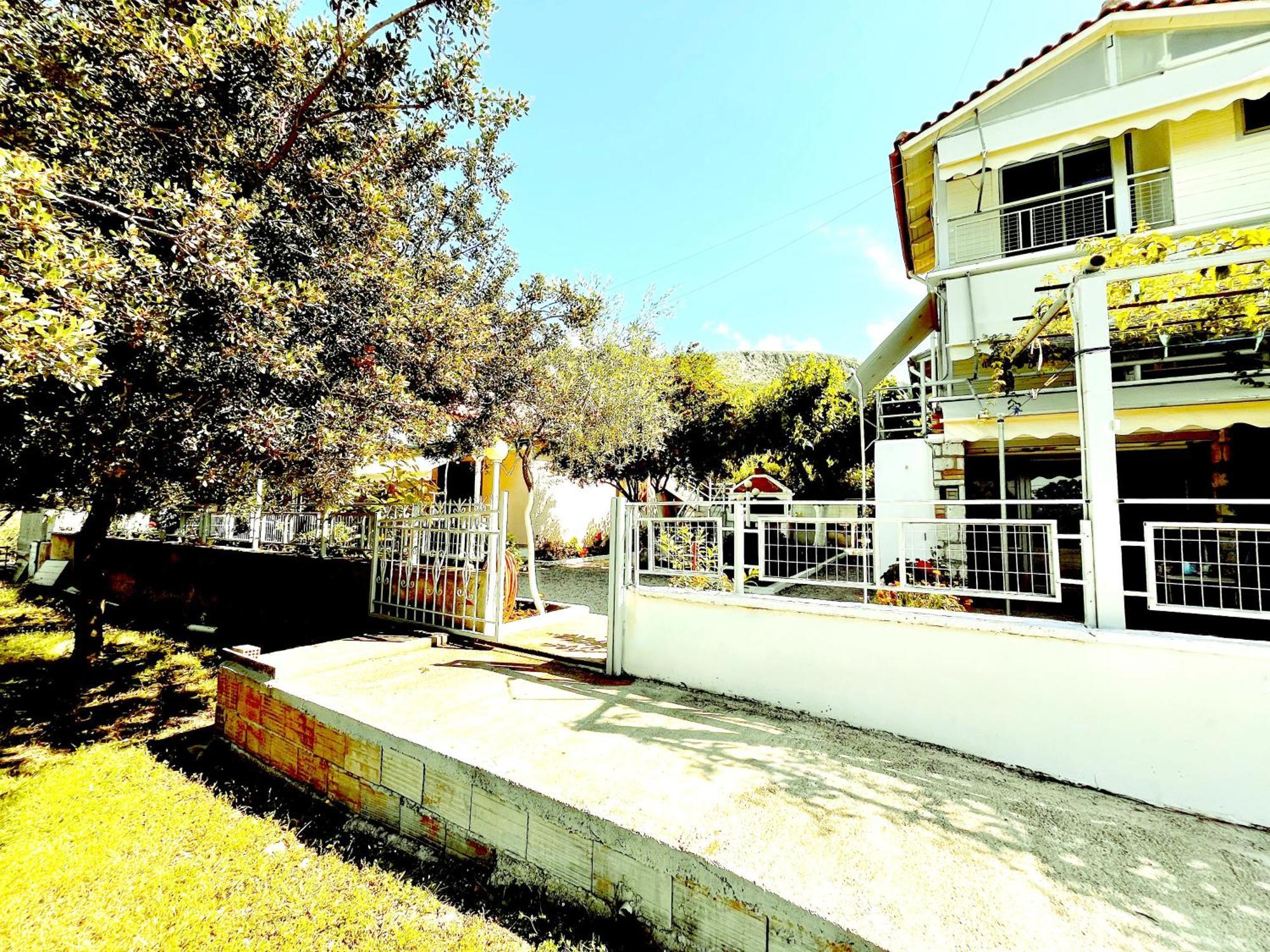 Garden Rooms Himare Ngoại thất bức ảnh