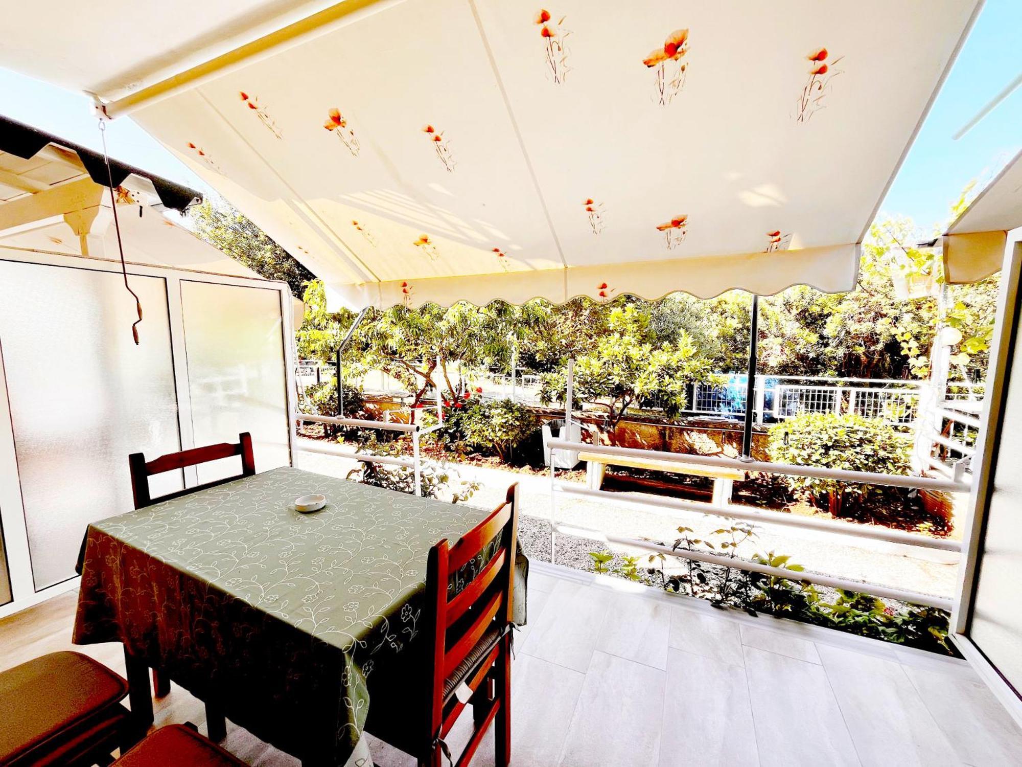 Garden Rooms Himare Ngoại thất bức ảnh