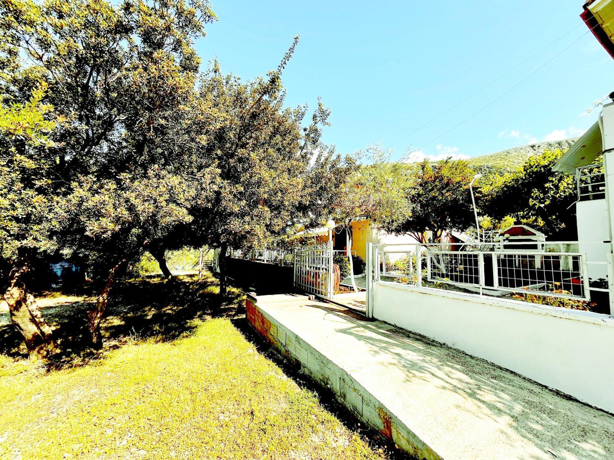 Garden Rooms Himare Ngoại thất bức ảnh