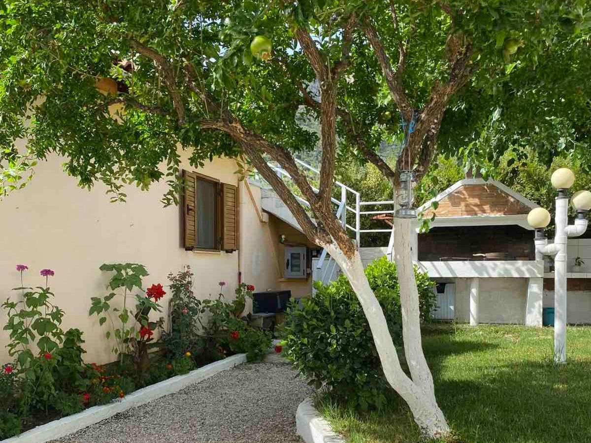 Garden Rooms Himare Ngoại thất bức ảnh